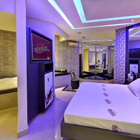 Deslize Motel 4 Уберландия Экстерьер фото