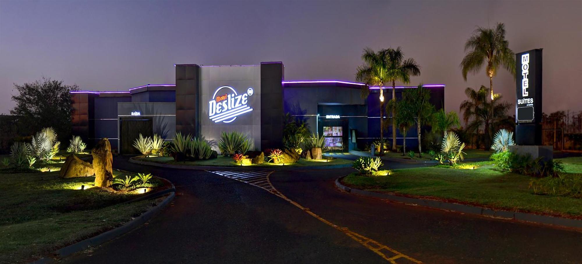 Deslize Motel 4 Уберландия Экстерьер фото