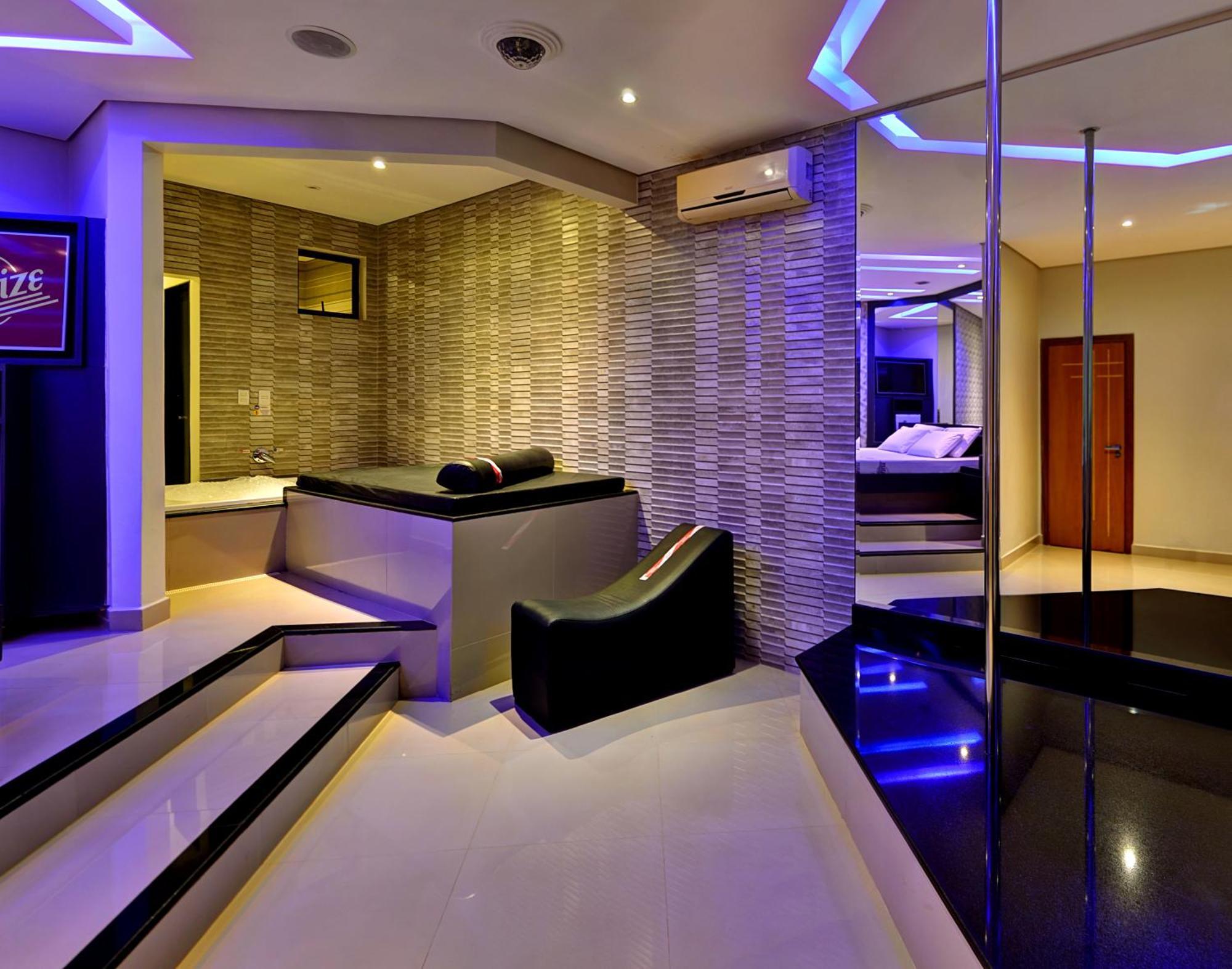Deslize Motel 4 Уберландия Экстерьер фото